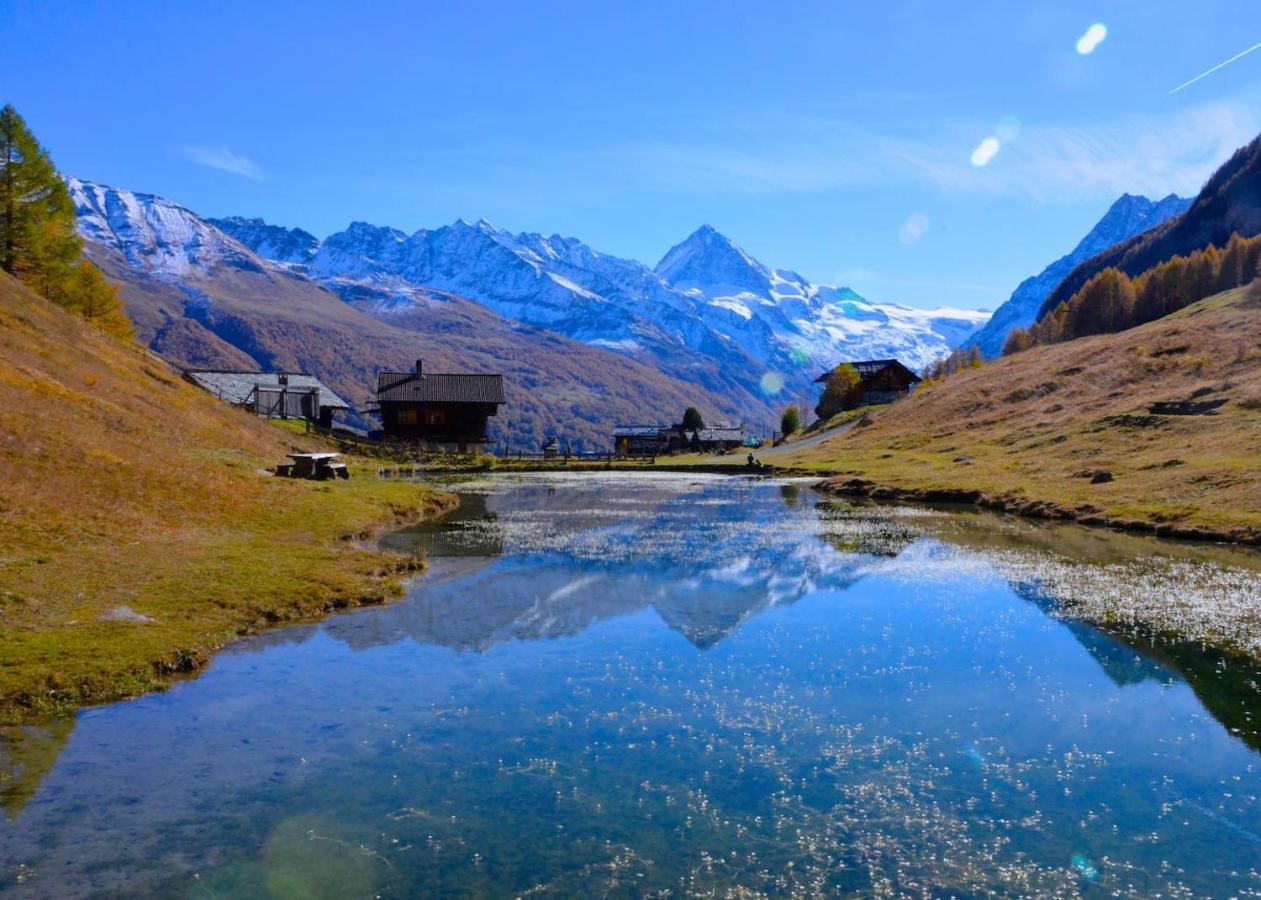 Ferienwohnung Idyllic Chalet In Evolene, With View On The Dent Blanche And The Mountains Exterior foto